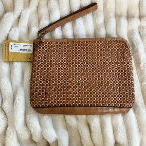 NWTS Patricia Nash Small Cassini wallet/wristlet with woven detail in sand color